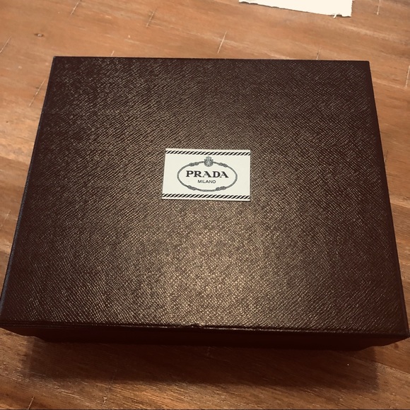 Prada Crossbody Leather purse only used twice. Was purchased recently. - Picture 2 of 4